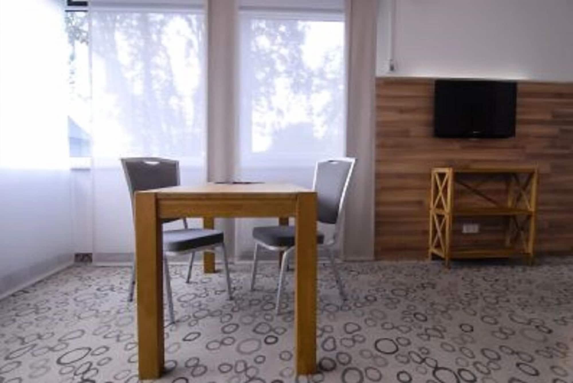 Petul Apart Hotel Am Ruhrbogen Бохум Екстериор снимка