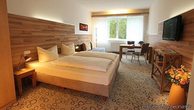 Petul Apart Hotel Am Ruhrbogen Бохум Екстериор снимка