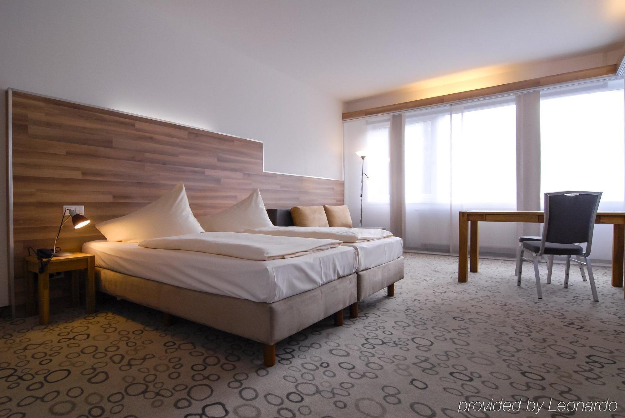 Petul Apart Hotel Am Ruhrbogen Бохум Екстериор снимка