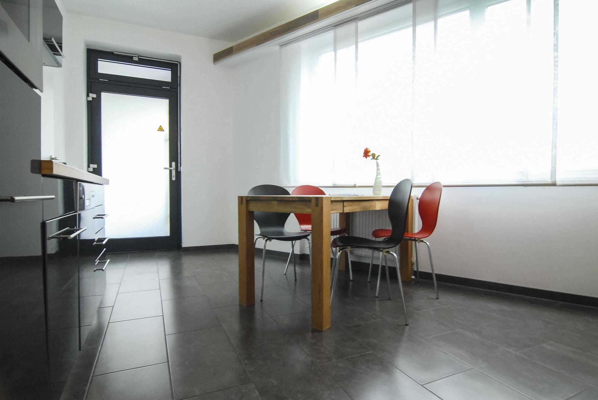 Petul Apart Hotel Am Ruhrbogen Бохум Екстериор снимка