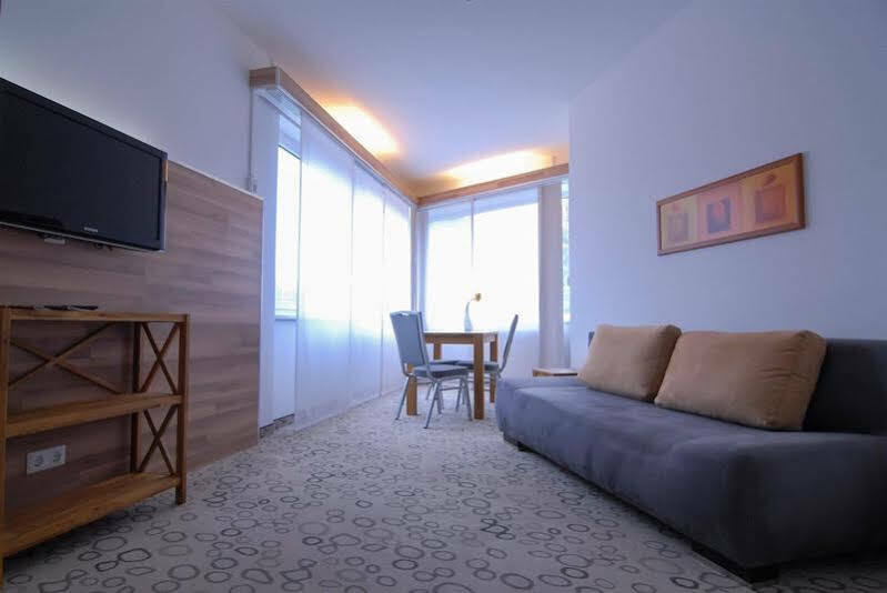 Petul Apart Hotel Am Ruhrbogen Бохум Екстериор снимка